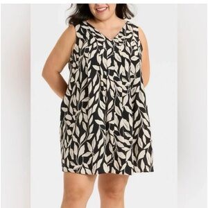 Ava & Viv Black and Cream Leaf Print Strapless Dress